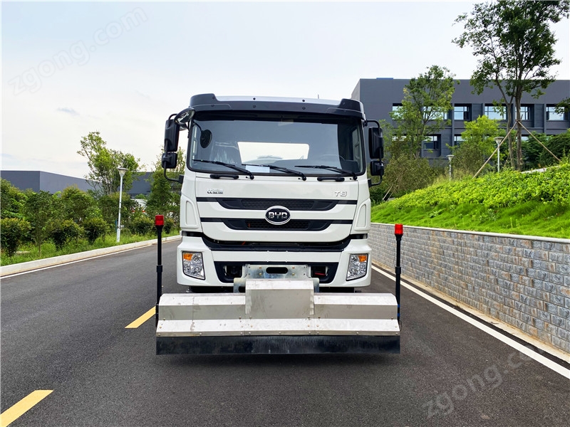比亞迪T8純電動(dòng)清洗車